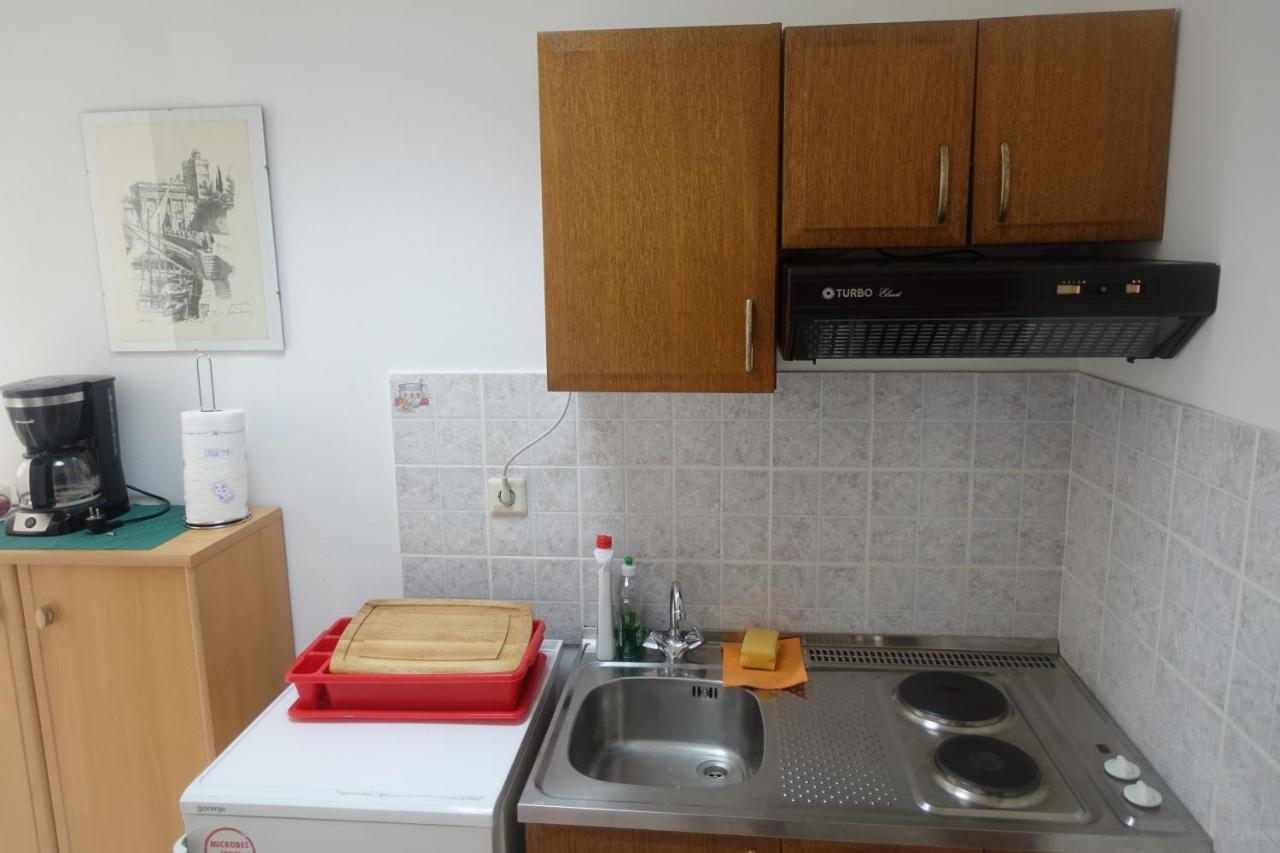 Apartments Galeb Ртина Екстериор снимка
