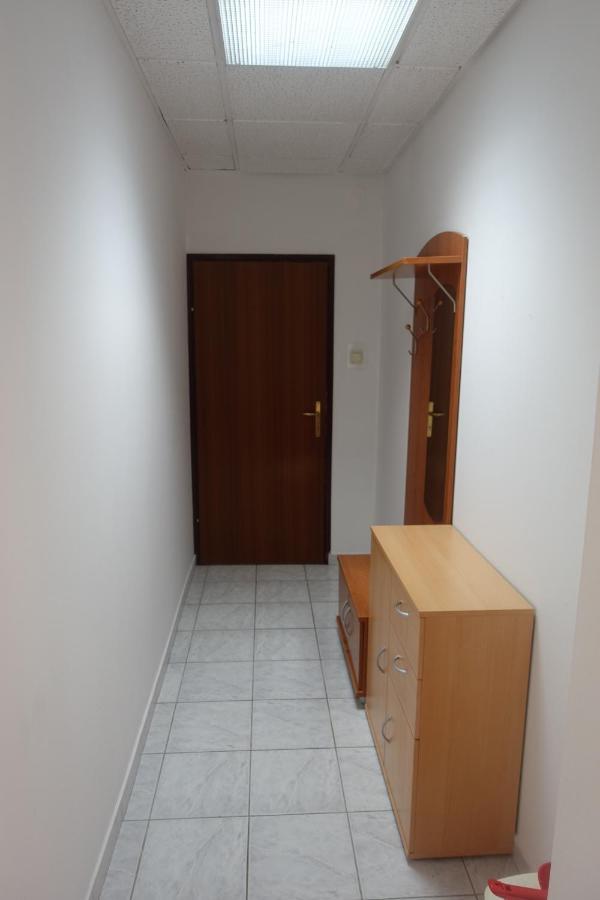 Apartments Galeb Ртина Екстериор снимка