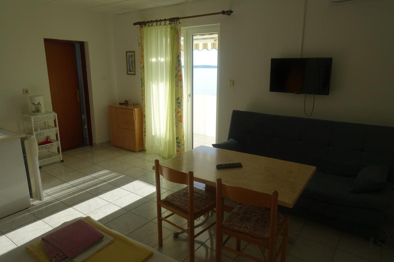 Apartments Galeb Ртина Екстериор снимка