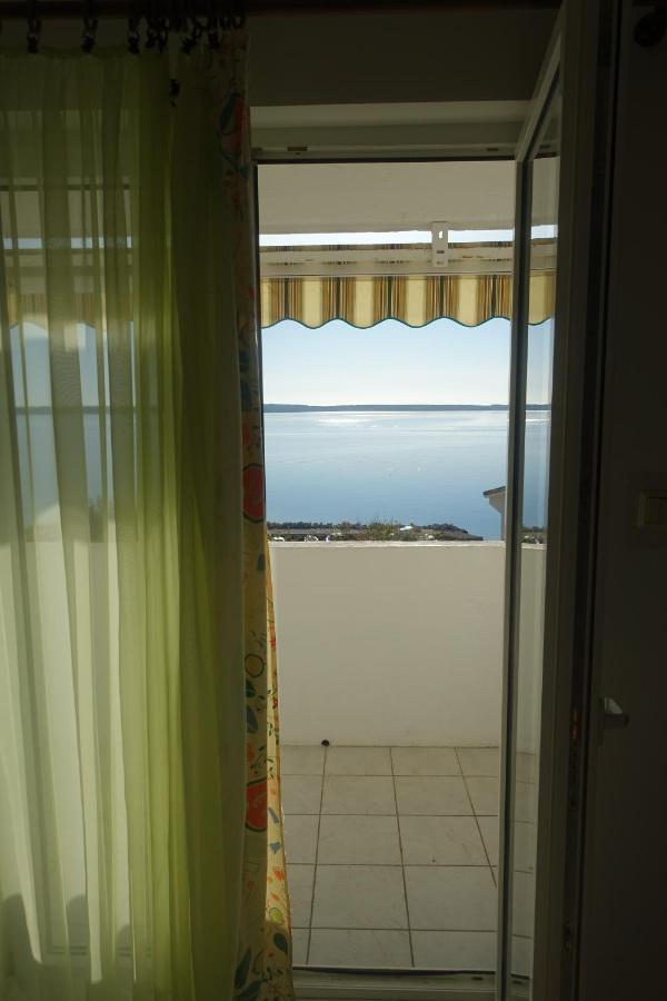Apartments Galeb Ртина Екстериор снимка