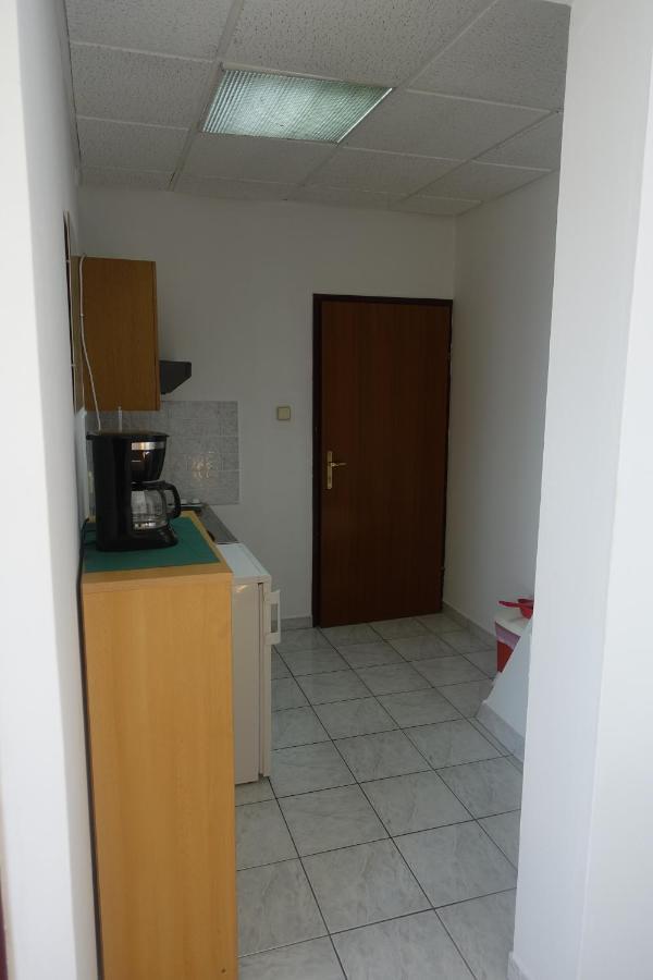 Apartments Galeb Ртина Екстериор снимка
