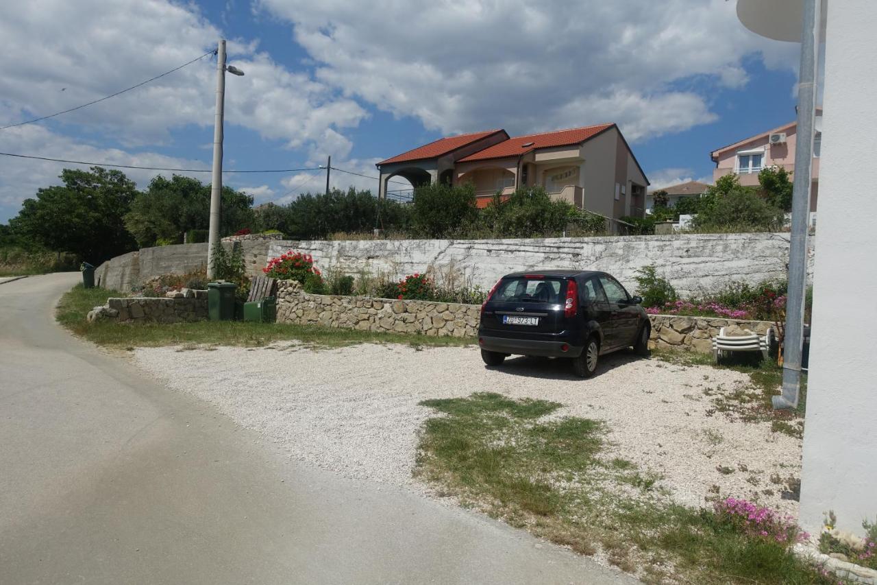 Apartments Galeb Ртина Екстериор снимка