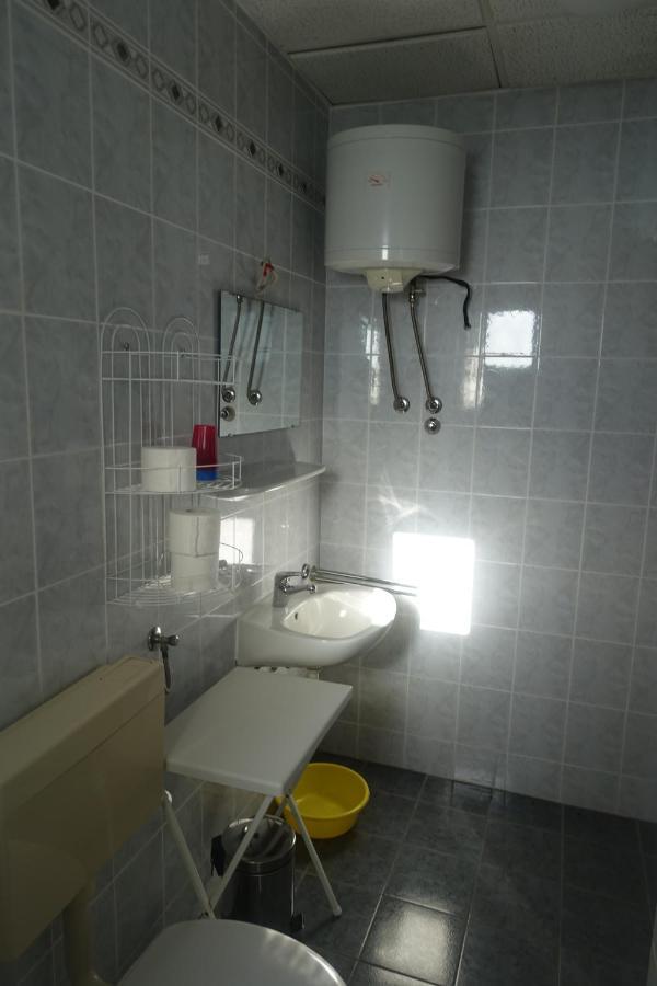 Apartments Galeb Ртина Екстериор снимка