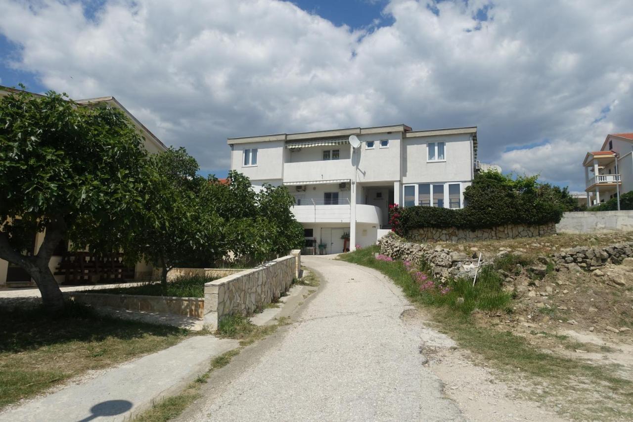 Apartments Galeb Ртина Екстериор снимка